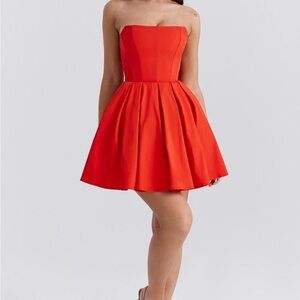 House of CB Emmanuela NWOT Sz M